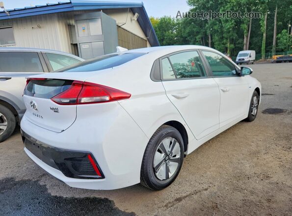 KMHC65LCXHU031450 2017 HYUNDAI IONIQ White Tył prawy