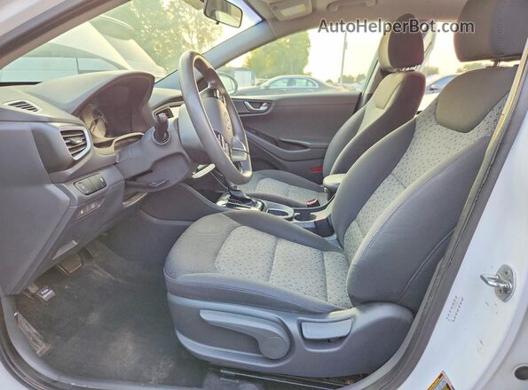 KMHC65LCXHU031450 2017 HYUNDAI IONIQ White Widok wnętrza z przodu