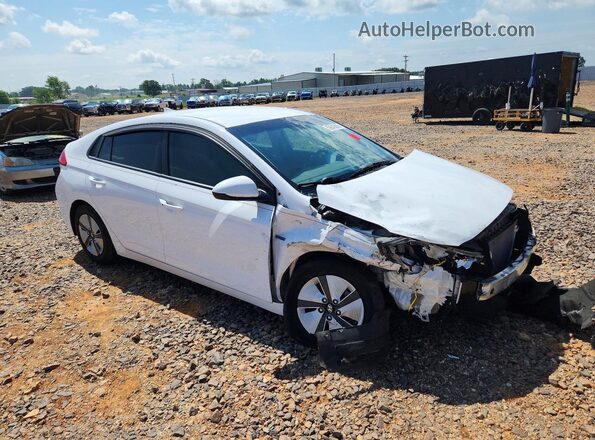 KMHC65LCXJU075731 2018 HYUNDAI IONIQ Белый Передняя правая четверть