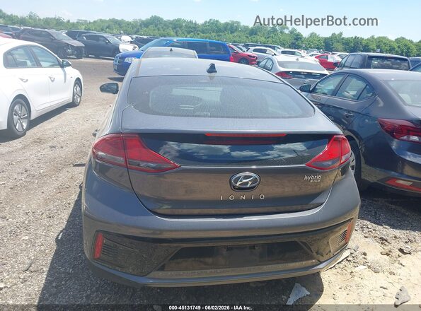 KMHC65LCXJU076023 2018 HYUNDAI IONIQ HYBRID Gray 