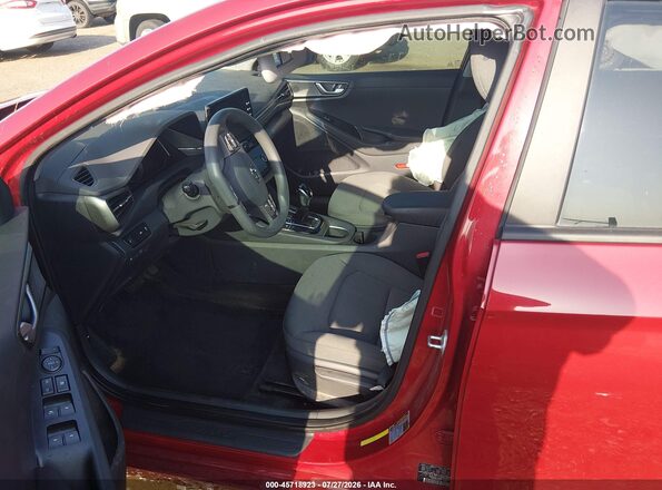 KMHC65LCXMU255828 2021 HYUNDAI IONIQ HYBRID Red Widok wnętrza z przodu