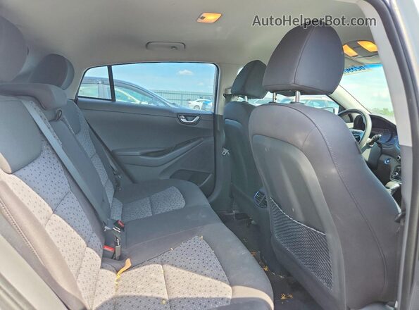 KMHC65LD1JU069759 2018 HYUNDAI IONIQ White Вид задніх сидінь