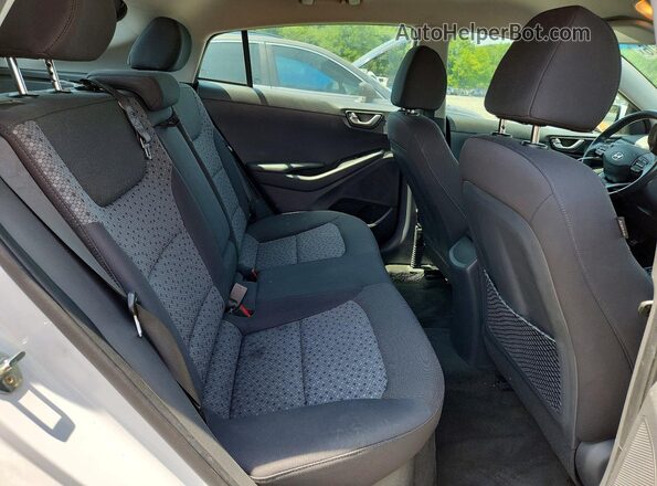 KMHC65LD2KU178569 2019 HYUNDAI IONIQ White Widok tylnych siedzeń