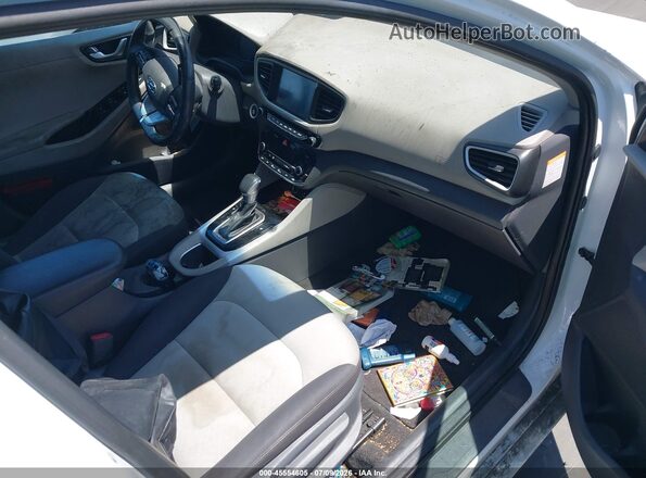 KMHC75LC1KU139573 2019 HYUNDAI IONIQ HYBRID White Vista interior delantera