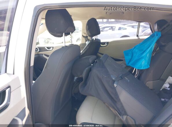 KMHC75LC1KU139573 2019 HYUNDAI IONIQ HYBRID White 
