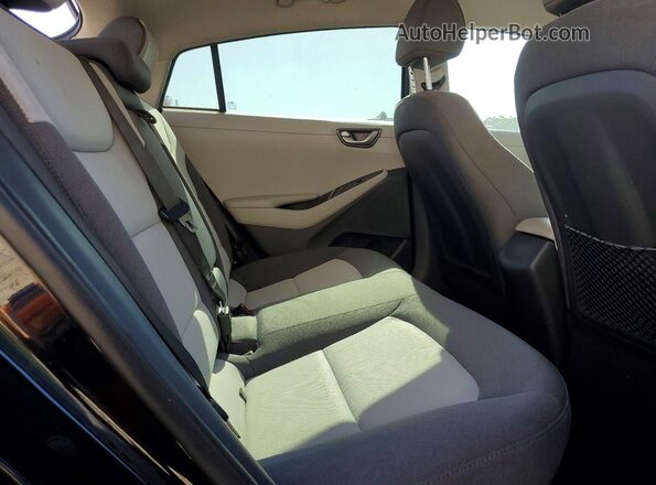 KMHC75LC6LU186714 2020 HYUNDAI IONIQ Black Widok wnętrza z tyłu