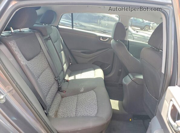 KMHC75LC8HU019164 2017 HYUNDAI IONIQ Gray Vista de los asientos traseros