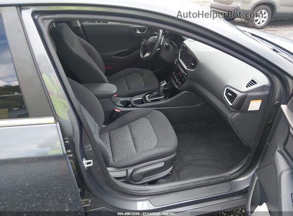 KMHC75LC9JU062269 2018 HYUNDAI IONIQ HYBRID Серый Вид салона спереди