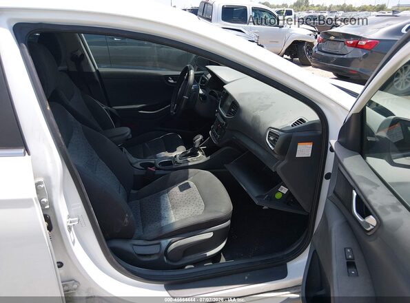 KMHC75LCXHU030344 2017 HYUNDAI IONIQ HYBRID White Widok wnętrza z przodu