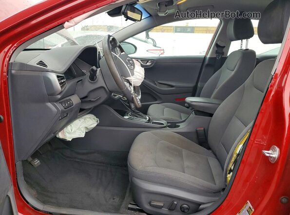 KMHC75LCXLU186716 2020 HYUNDAI IONIQ Красный Вид салона спереди
