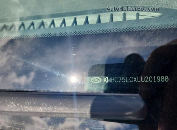 KMHC75LCXLU201988 2020 HYUNDAI IONIQ White Widok komory silnika