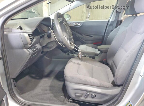 KMHC75LD3LU193368 2020 HYUNDAI IONIQ Silver Widok wnętrza z przodu