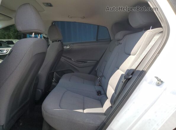 KMHC85LC2LU201240 2020 HYUNDAI IONIQ White უკანა სავარძლების ხედი