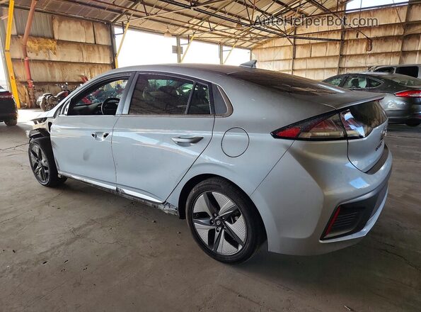 KMHC85LC3LU213347 2020 HYUNDAI IONIQ Серебряный Задняя левая четверть