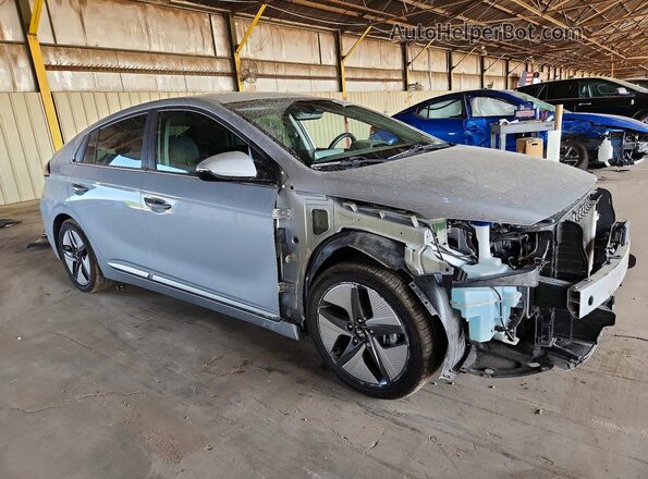 KMHC85LC3LU213347 2020 HYUNDAI IONIQ Серебряный Передняя правая четверть
