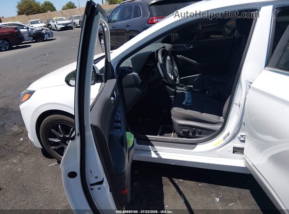 KMHC85LC4LU234353 2020 HYUNDAI IONIQ HYBRID Белый Вид салона спереди