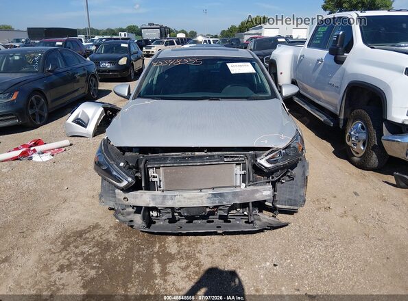 KMHC85LC7HU049110 2017 HYUNDAI IONIQ HYBRID Silver Вид задньої частини салону
