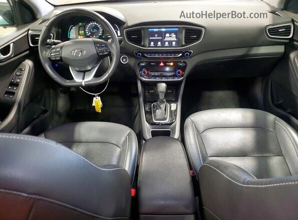 KMHC85LC7JU064938 2018 HYUNDAI IONIQ Белый Вид панели приборов