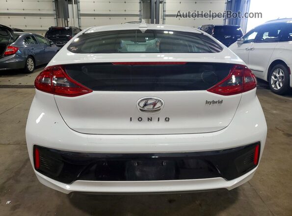 KMHC85LC7JU064938 2018 HYUNDAI IONIQ Белый Вид сзади