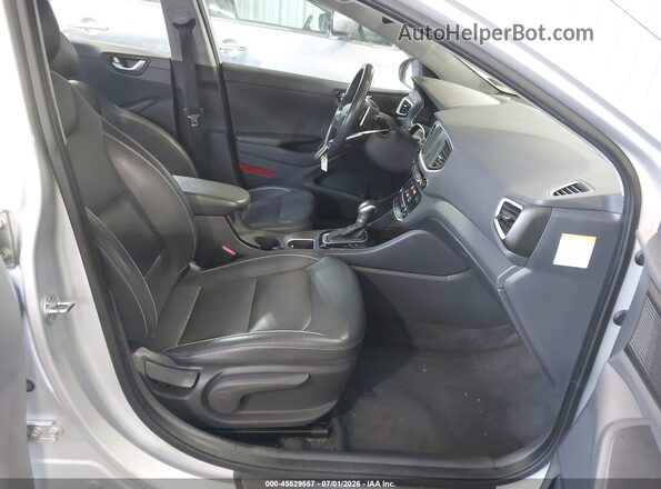 KMHC85LC7JU066270 2018 HYUNDAI IONIQ HYBRID Silver Սալոնի դիմացի տեսք
