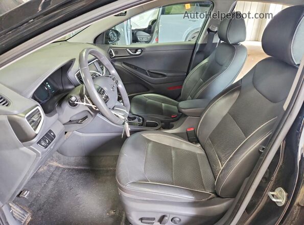 KMHC85LCXJU059846 2018 HYUNDAI IONIQ Black წინა სალონის ხედი