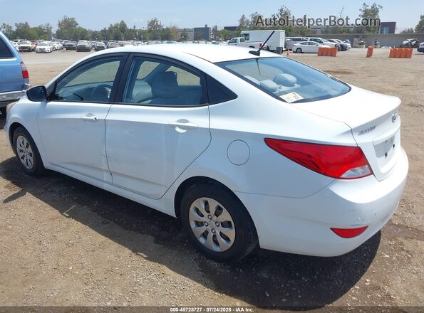 KMHCT4AE0GU018485 2016 HYUNDAI ACCENT White Trasero izquierdo