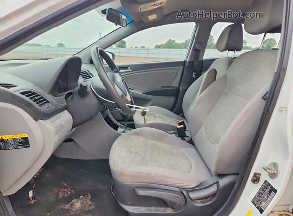 KMHCT4AE0GU097270 2016 HYUNDAI ACCENT White Սալոնի դիմացի տեսք