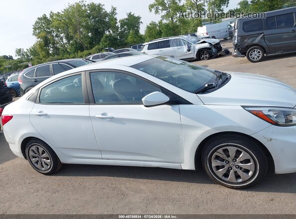 KMHCT4AE0GU120062 2016 HYUNDAI ACCENT White Rear interior view