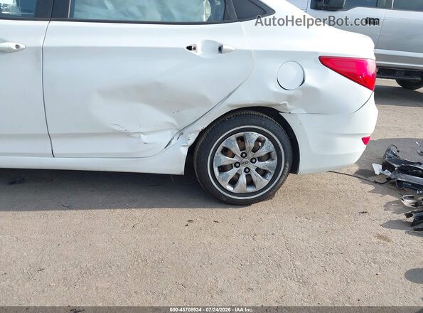 KMHCT4AE0GU120062 2016 HYUNDAI ACCENT White Front view