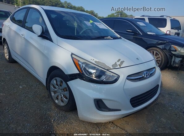 KMHCT4AE0GU123883 2016 HYUNDAI ACCENT White Вид спереду