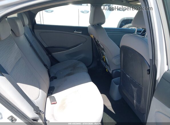 KMHCT4AE0HU172602 2017 HYUNDAI ACCENT Silver Вид наклейки з VIN-кодом