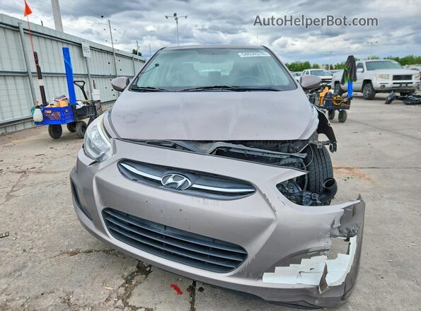 KMHCT4AE0HU380169 2017 HYUNDAI ACCENT Gray Widok z przodu
