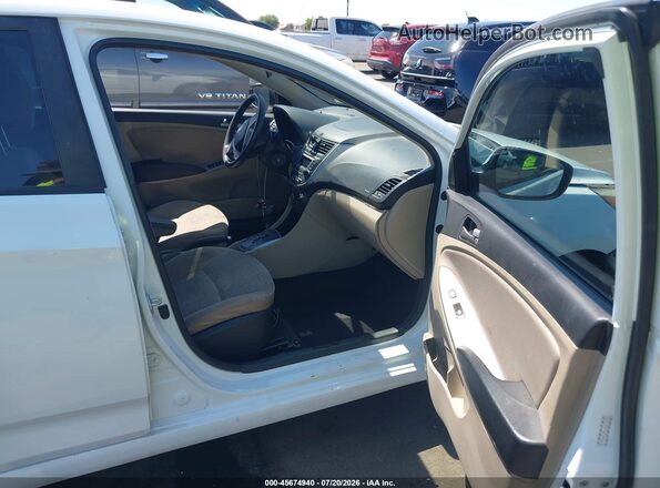 KMHCT4AE1GU123908 2016 HYUNDAI ACCENT White Vista interior delantera
