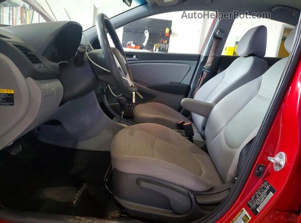 KMHCT4AE2GU066277 2016 HYUNDAI ACCENT Red Вид салону спереду