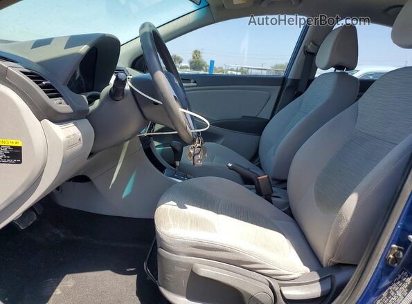KMHCT4AE2GU152902 2016 HYUNDAI ACCENT Blue Front interior view