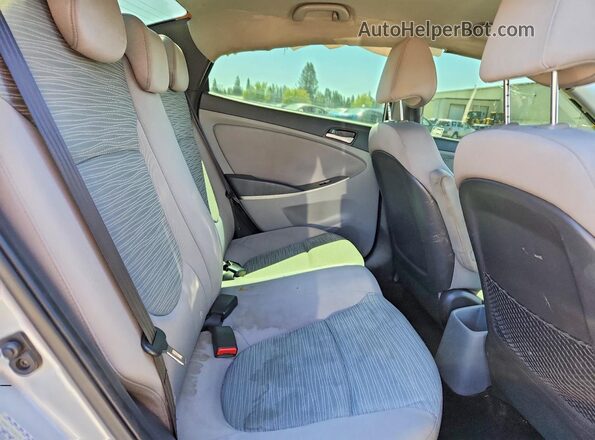 KMHCT4AE2GU981212 2016 HYUNDAI ACCENT Серебряный Вид задних сидений