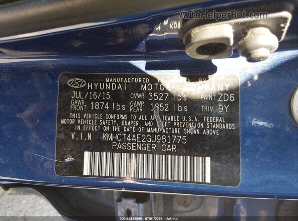 KMHCT4AE2GU981775 2016 HYUNDAI ACCENT Blue Widok komory silnika