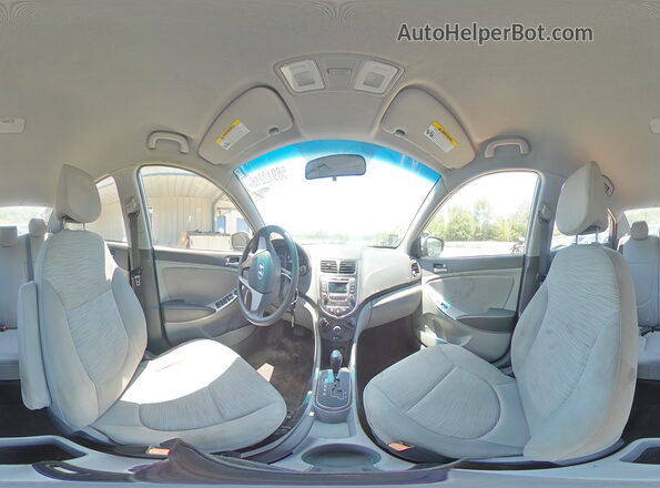 KMHCT4AE2HU215532 2017 HYUNDAI ACCENT Silver Vista interior de 360 grados