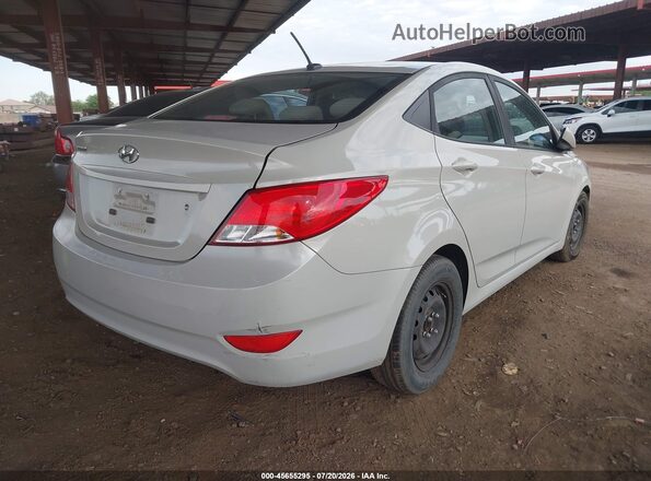 KMHCT4AE2HU262723 2017 HYUNDAI ACCENT White Trasero derecho