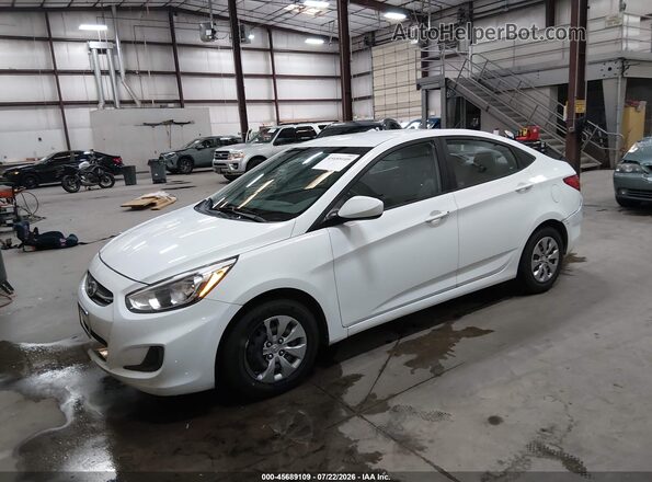 KMHCT4AE2HU289050 2017 HYUNDAI ACCENT White Przód lewy