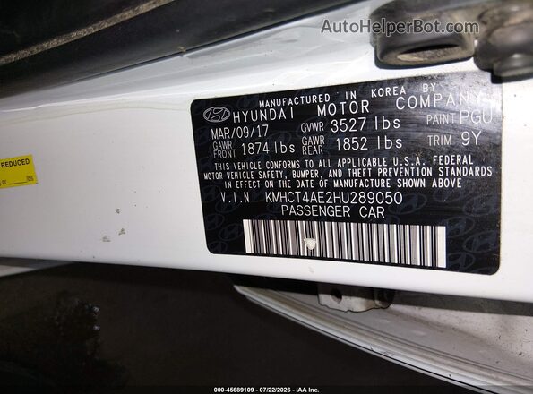 KMHCT4AE2HU289050 2017 HYUNDAI ACCENT White Widok komory silnika