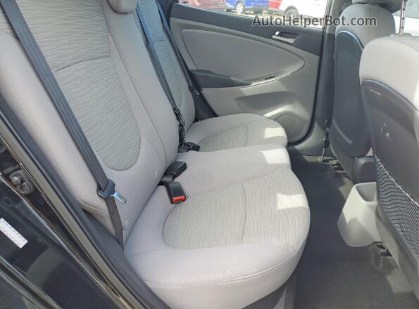 KMHCT4AE2HU312570 2017 HYUNDAI ACCENT Black უკანა სავარძლების ხედი