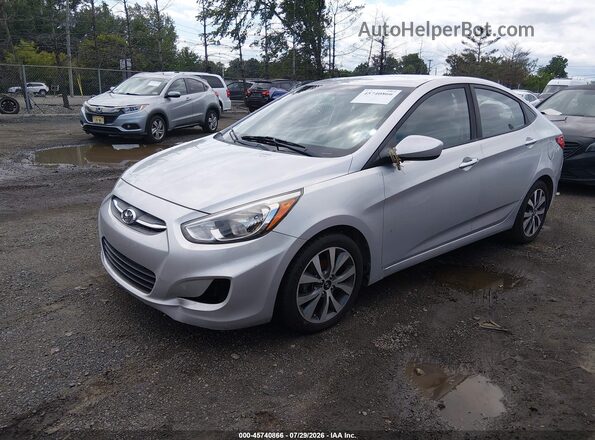 KMHCT4AE2HU350669 2017 HYUNDAI ACCENT Silver Przód lewy
