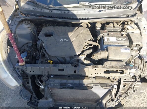 KMHCT4AE3GU092645 2016 HYUNDAI ACCENT Gray Rear view