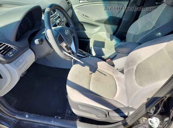 KMHCT4AE3HU358988 2017 HYUNDAI ACCENT Black Front interior view