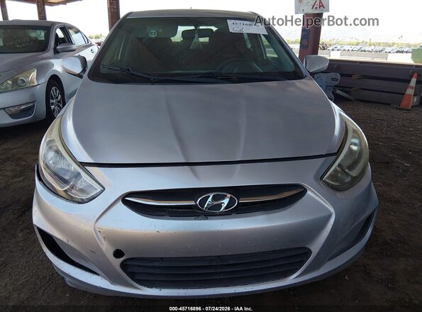 KMHCT4AE4GU077930 2016 HYUNDAI ACCENT Silver Widok z przodu