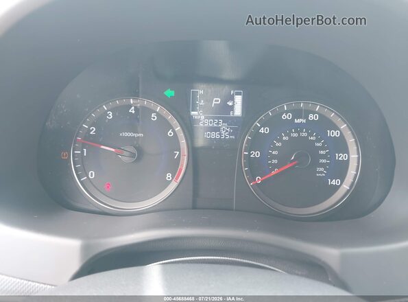 KMHCT4AE4GU078303 2016 HYUNDAI ACCENT Red Հետևի նստատեղերի տեսք