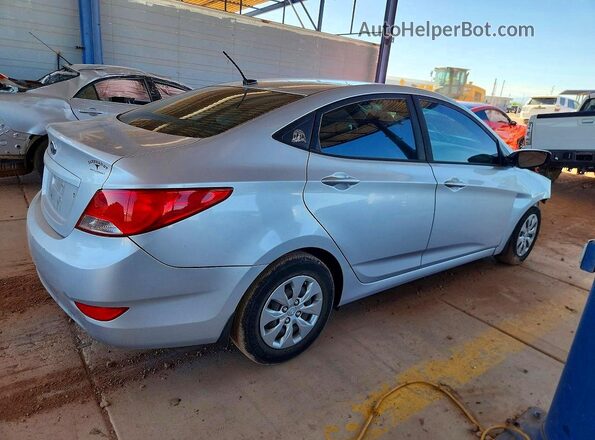 KMHCT4AE4GU163884 2016 HYUNDAI ACCENT Серебряный Задняя правая четверть