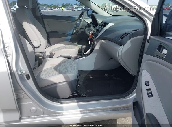 KMHCT4AE4GU944372 2016 HYUNDAI ACCENT Silver Widok wnętrza z przodu
