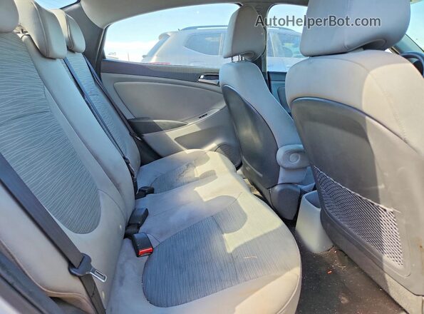KMHCT4AE4GU948874 2016 HYUNDAI ACCENT Silver Вид задніх сидінь